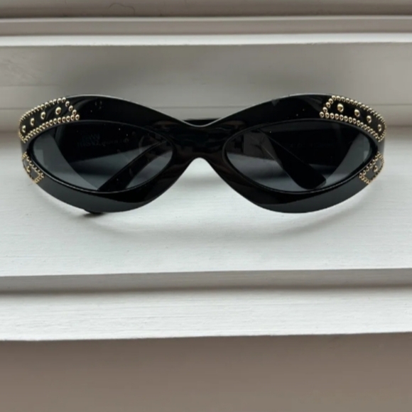 Versace Accessories - Vintage versace sunglasses "RARE!!!"